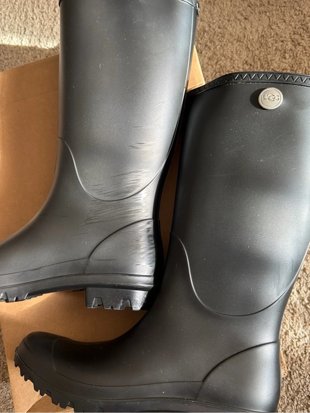 UGG image shows